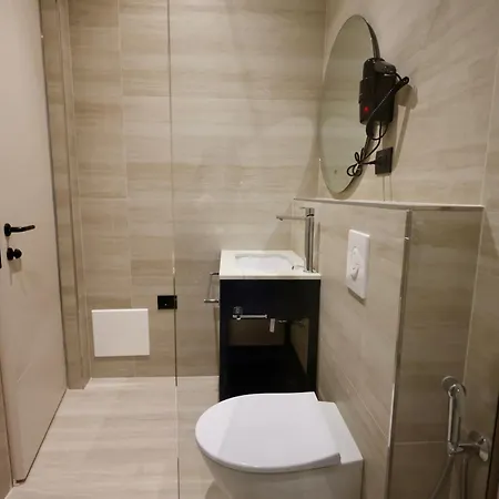 Tutti Hotel