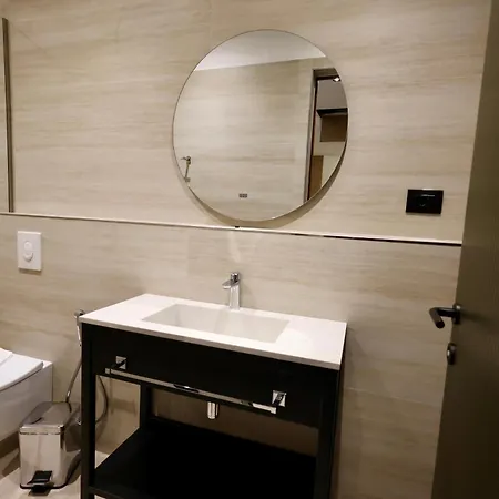 Tutti Hotel *